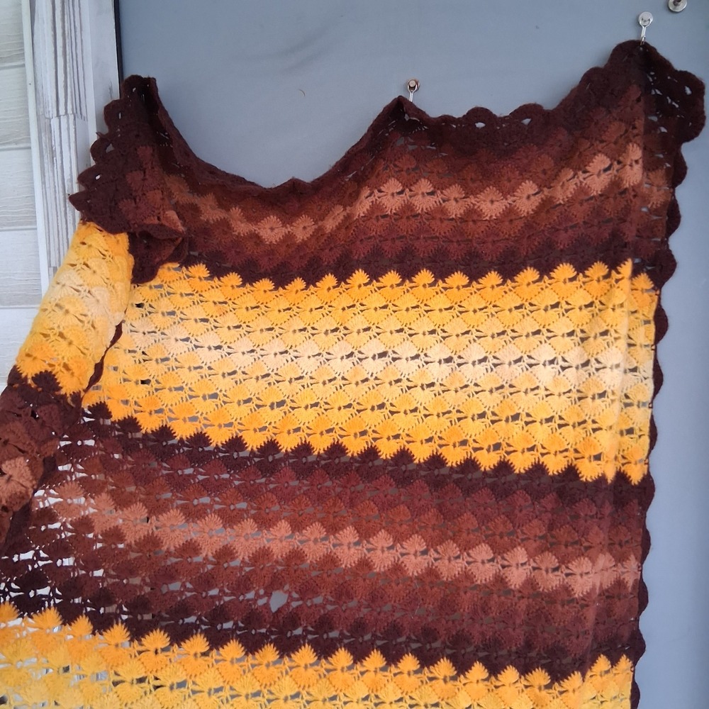 Vtg Handmade Crochet Afghan Blanket Fall Colors Scalloped Brown Orange Yellow
